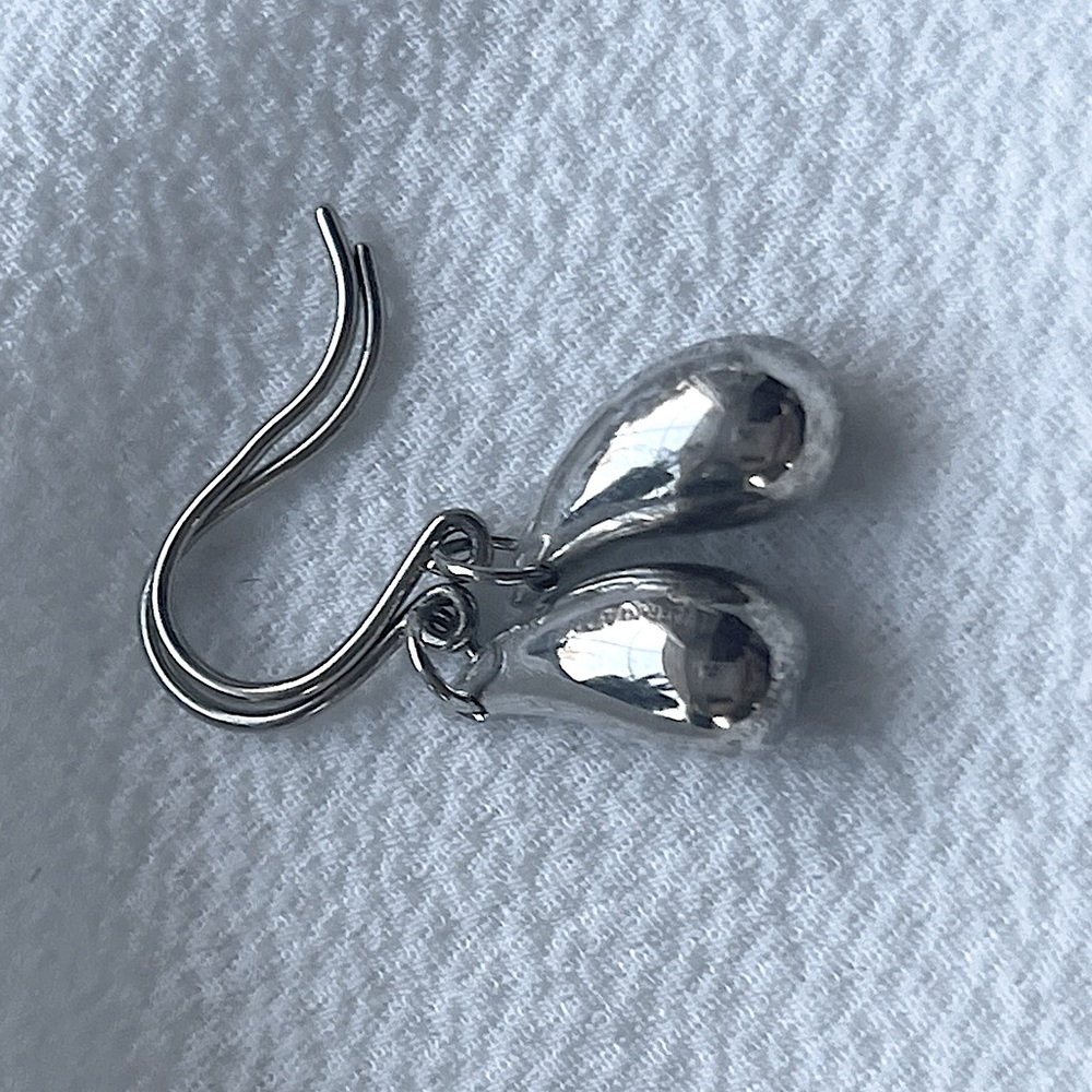 Authentic Tiffany & Co. Elsa Peretti Sterling Silver Teardrop Earrings